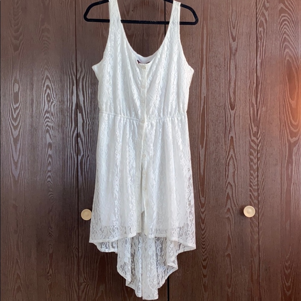 White lace dress with buttons